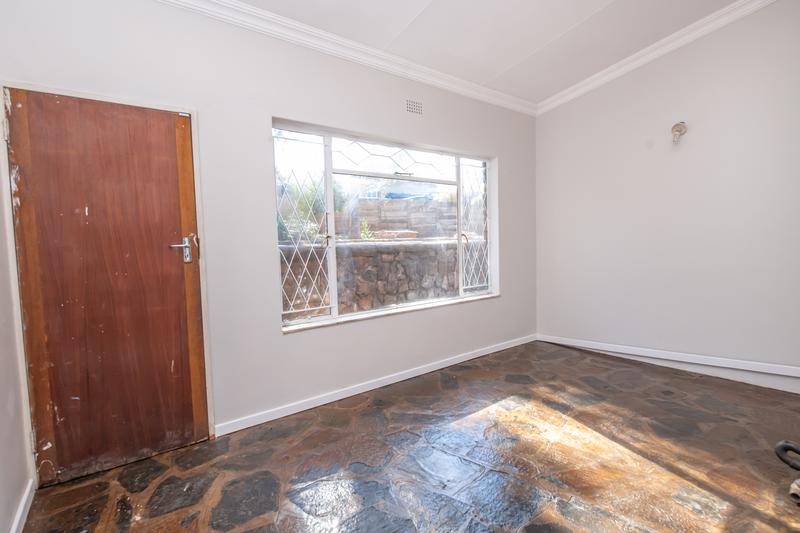 5 Bedroom Property for Sale in Clubview Gauteng