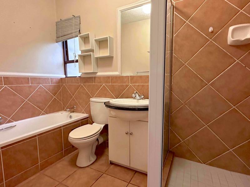 1 Bedroom Property for Sale in River Club Gauteng