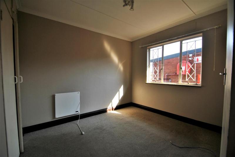 2 Bedroom Property for Sale in New Redruth Gauteng