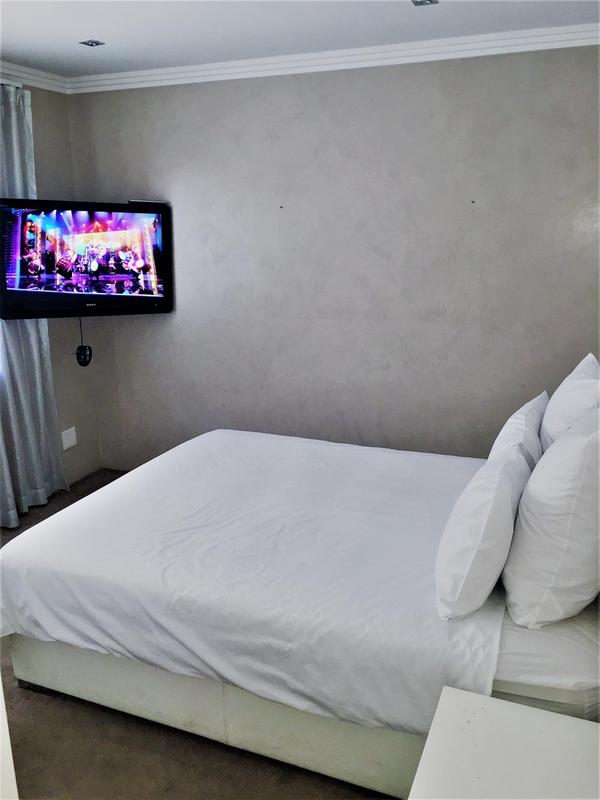 To Let 3 Bedroom Property for Rent in Sandown Gauteng