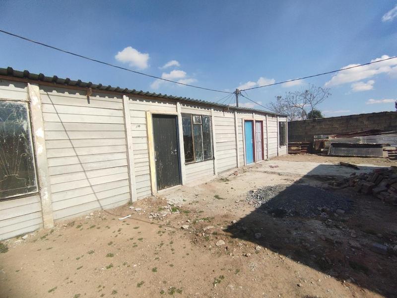 2 Bedroom Property for Sale in Daveyton Gauteng