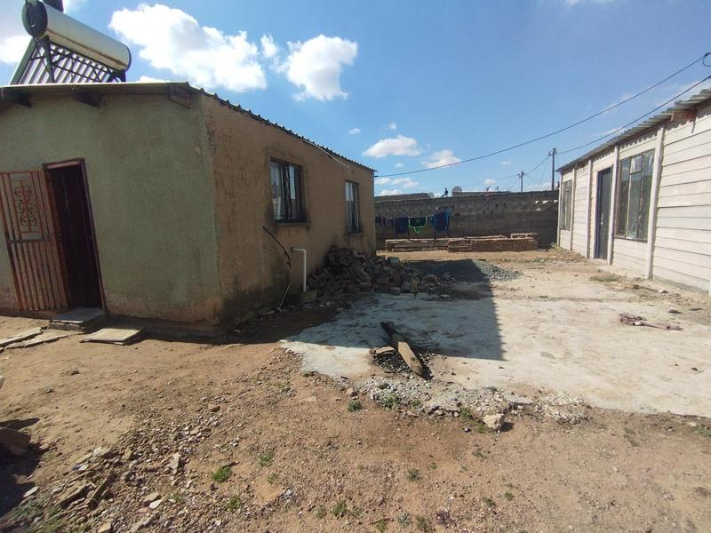 2 Bedroom Property for Sale in Daveyton Gauteng