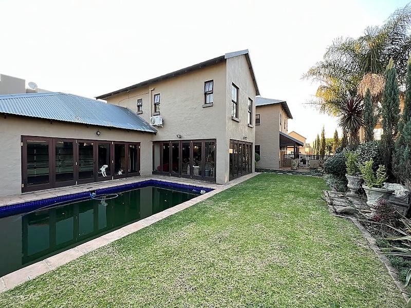 4 Bedroom Property for Sale in Silverwoods Country Estate Gauteng