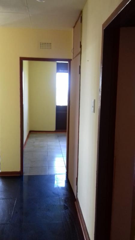 1 Bedroom Property for Sale in Sophiatown Gauteng
