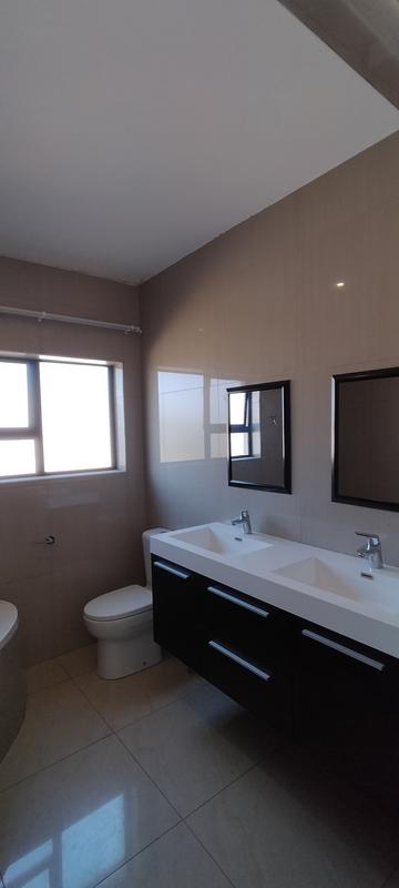 4 Bedroom Property for Sale in North Riding Gauteng