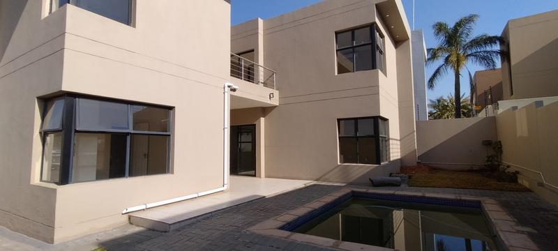 4 Bedroom Property for Sale in North Riding Gauteng