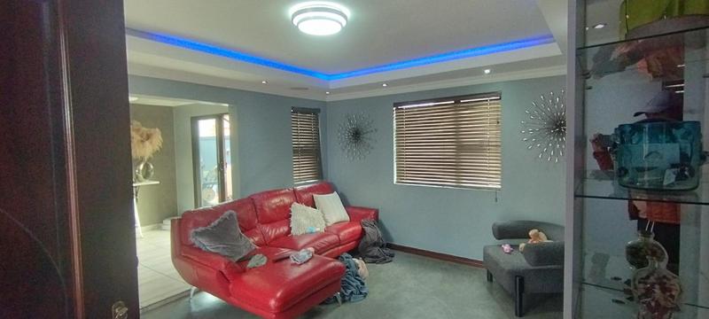 3 Bedroom Property for Sale in Cloverdene Gauteng