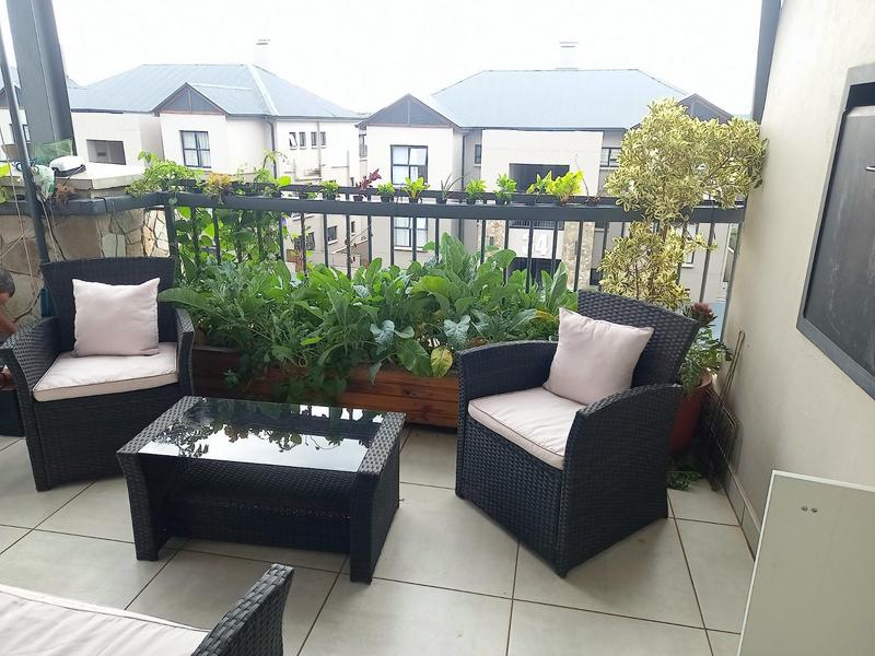 2 Bedroom Property for Sale in Waterfall Gauteng