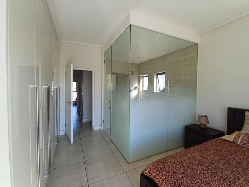 2 Bedroom Property for Sale in Waterfall Gauteng