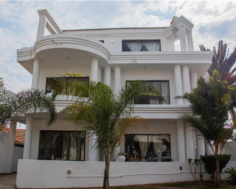4 Bedroom Property for Sale in Mapetla Gauteng