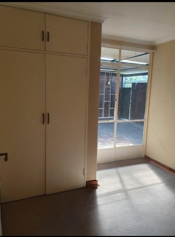 2 Bedroom Property for Sale in Villieria Gauteng