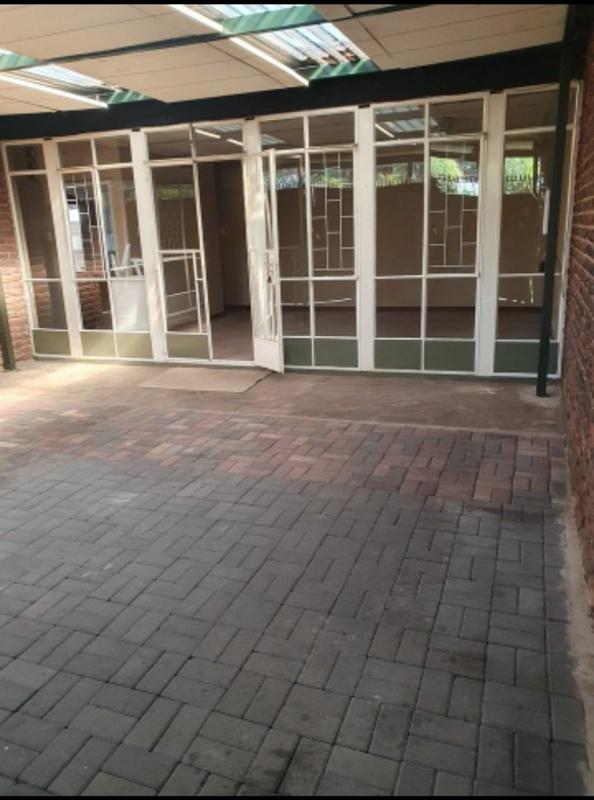 2 Bedroom Property for Sale in Villieria Gauteng