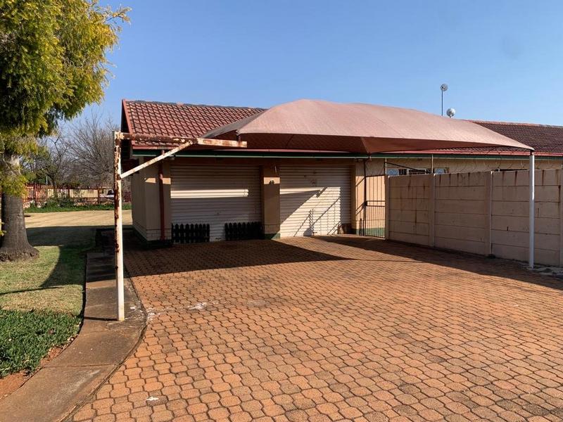 3 Bedroom Property for Sale in Westonaria Gauteng