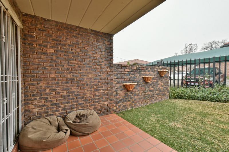 2 Bedroom Property for Sale in Kibler Park Gauteng