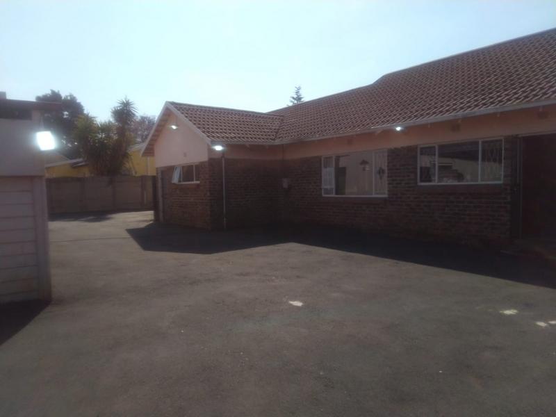 4 Bedroom Property for Sale in Sharon Park Gauteng