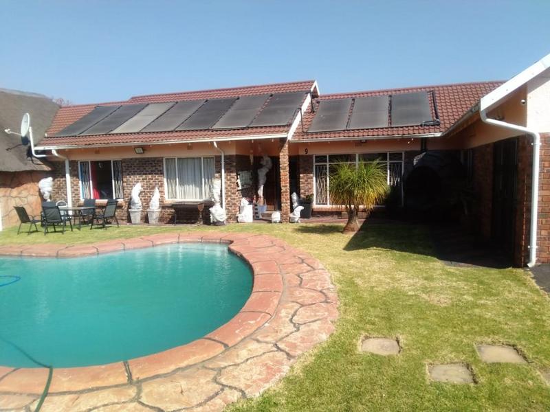 4 Bedroom Property for Sale in Sharon Park Gauteng