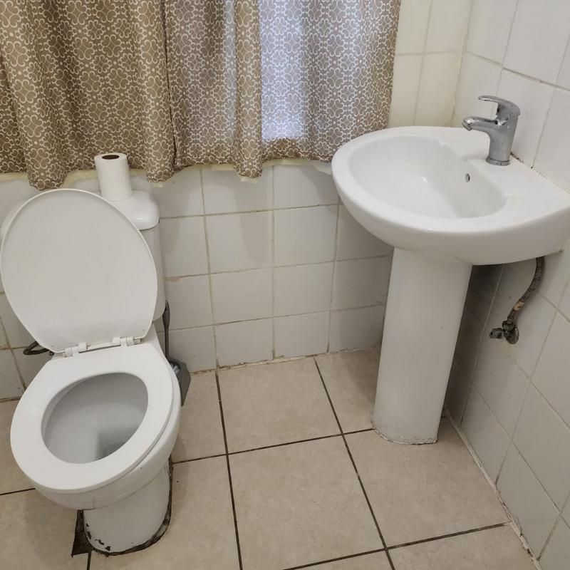 To Let 1 Bedroom Property for Rent in Observatory Gauteng