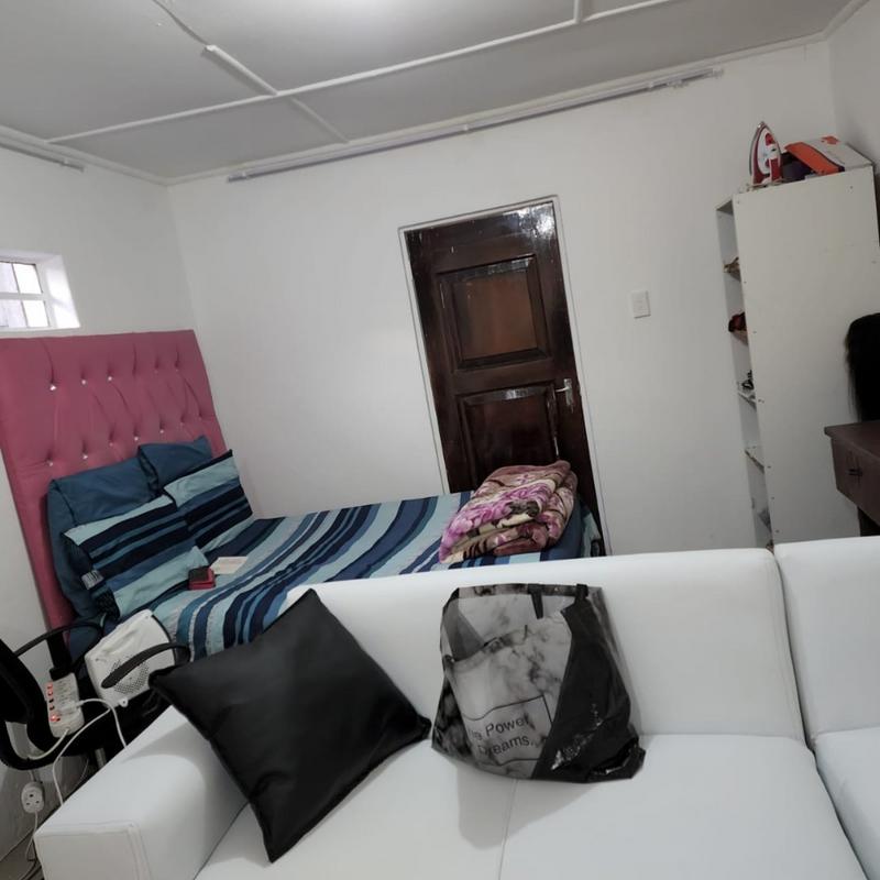 To Let 1 Bedroom Property for Rent in Observatory Gauteng