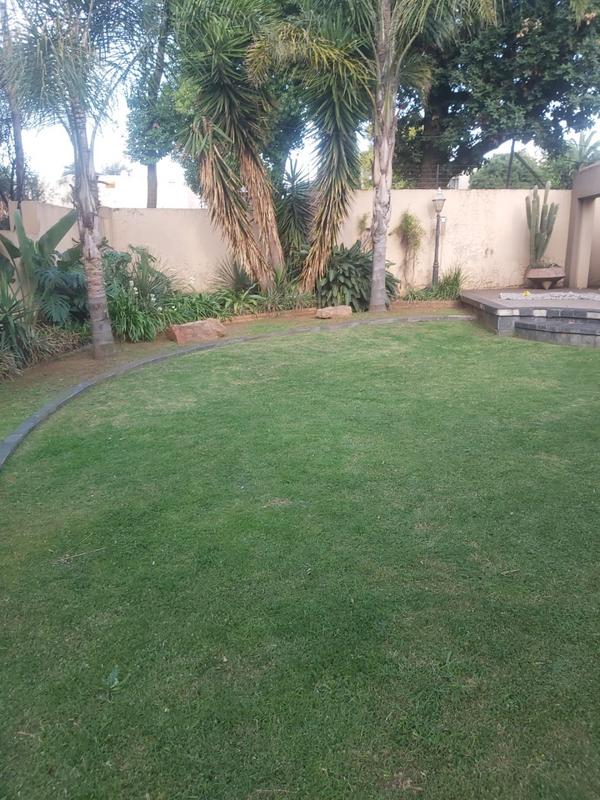 To Let 1 Bedroom Property for Rent in Bedfordview Gauteng