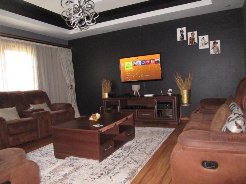 3 Bedroom Property for Sale in Primrose Hill Gauteng