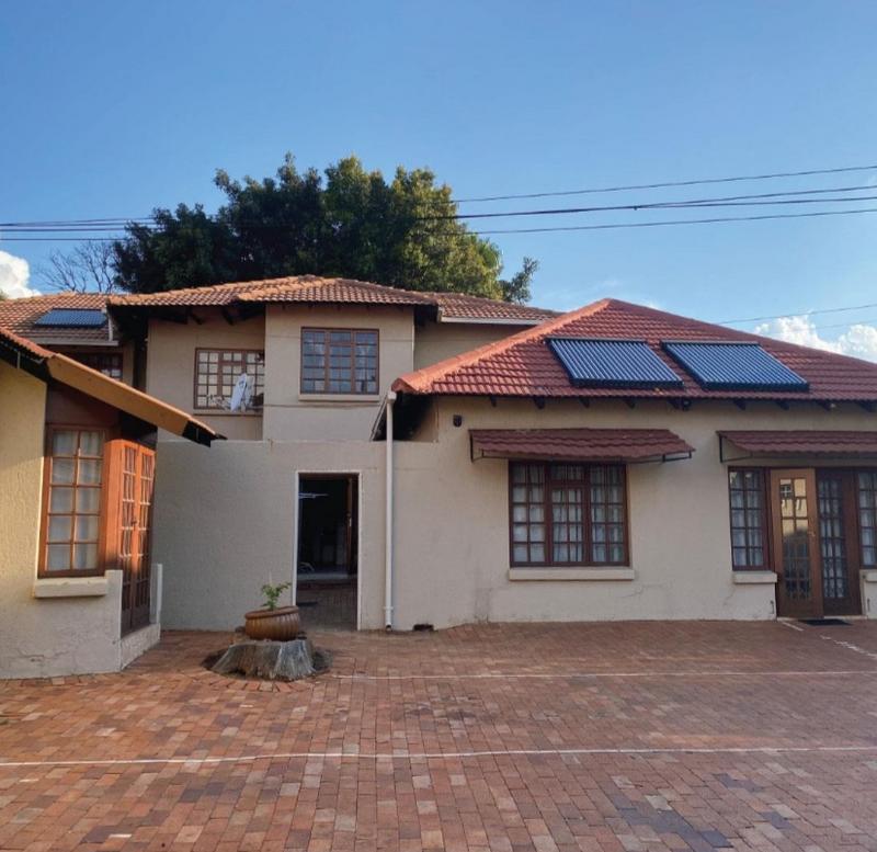 10 Bedroom Property for Sale in Bedfordview Gauteng