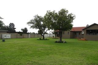 4 Bedroom Property for Sale in Mnandi Gauteng