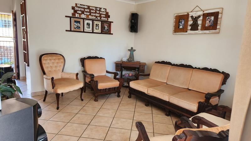 2 Bedroom Property for Sale in Magalieskruin Gauteng