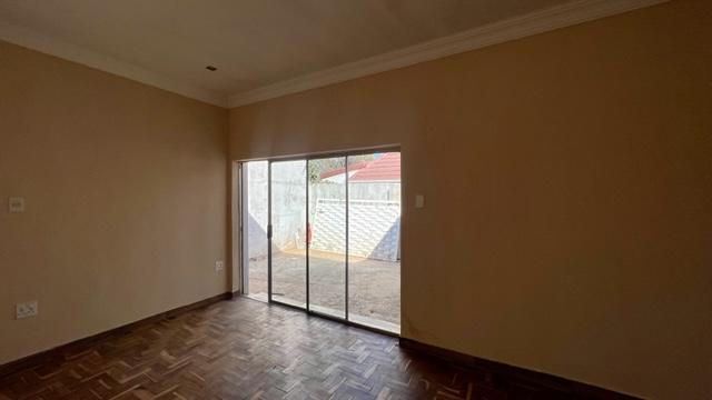 3 Bedroom Property for Sale in Mondeor Gauteng