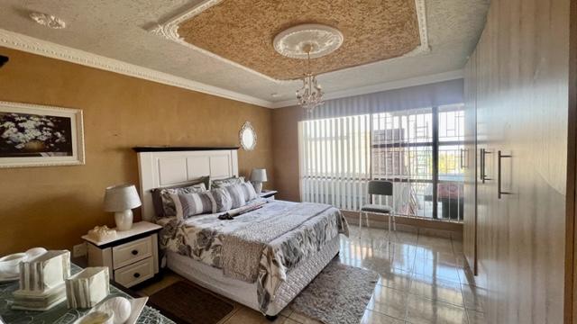 9 Bedroom Property for Sale in Mulbarton Gauteng