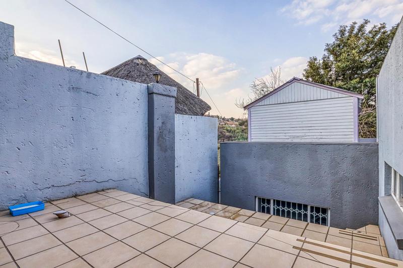 3 Bedroom Property for Sale in Glenvista Gauteng