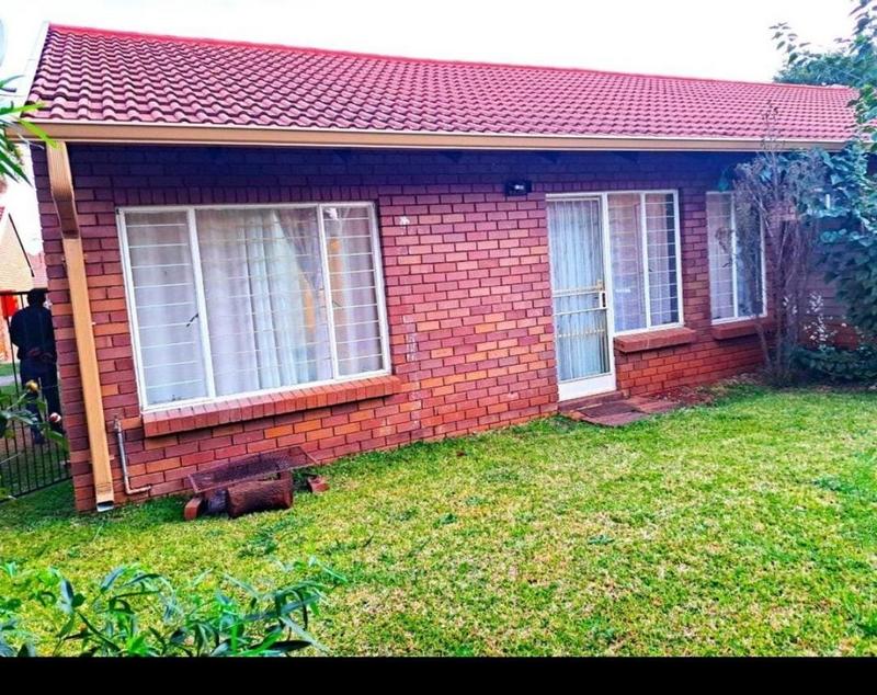 2 Bedroom Property for Sale in The Orchards Gauteng