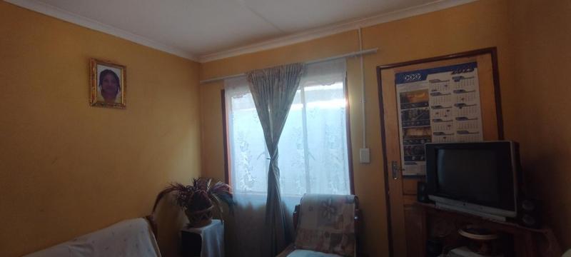 2 Bedroom Property for Sale in Daveyton Gauteng