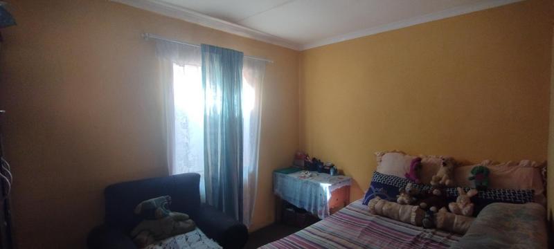 2 Bedroom Property for Sale in Daveyton Gauteng