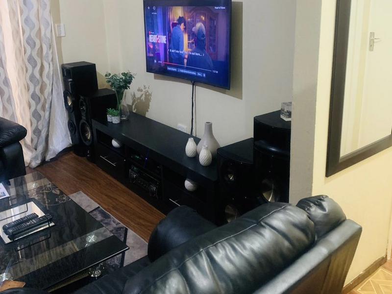2 Bedroom Property for Sale in Witpoortjie Gauteng