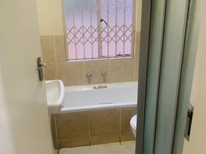 2 Bedroom Property for Sale in Witpoortjie Gauteng