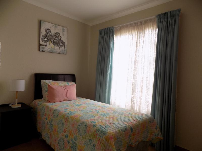 2 Bedroom Property for Sale in Tokoza Gauteng