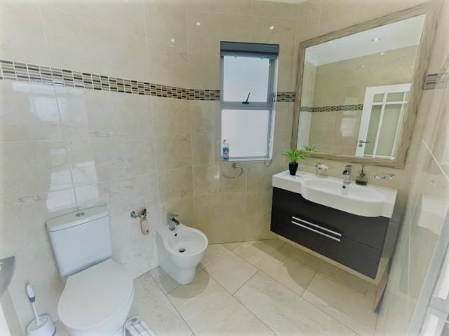 To Let 4 Bedroom Property for Rent in Morningside Gauteng