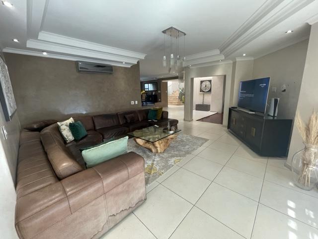 To Let 4 Bedroom Property for Rent in Morningside Gauteng
