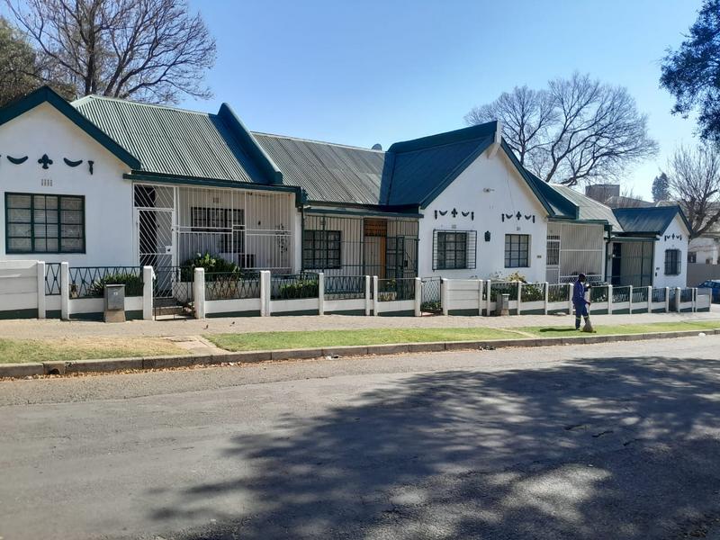 5 Bedroom Property for Sale in Troyeville Gauteng