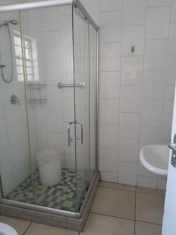 5 Bedroom Property for Sale in Troyeville Gauteng