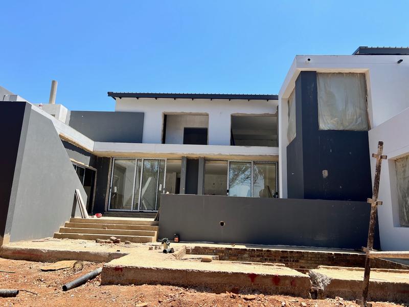 5 Bedroom Property for Sale in Midstream Ridge Gauteng