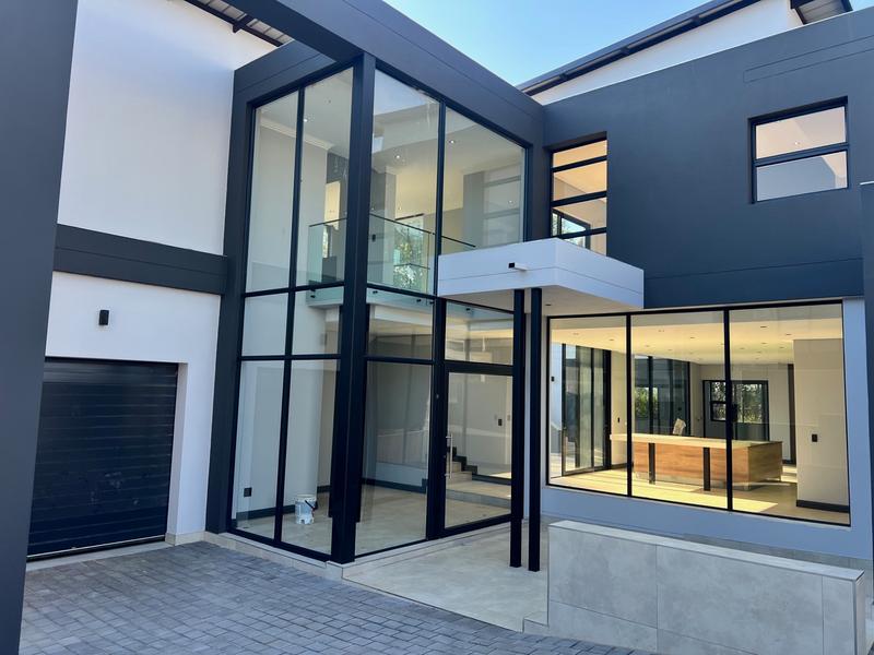 5 Bedroom Property for Sale in Midstream Ridge Gauteng