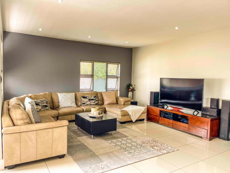 4 Bedroom Property for Sale in Midstream Ridge Gauteng