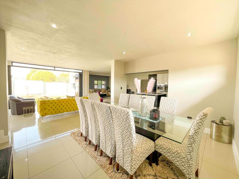 4 Bedroom Property for Sale in Midstream Ridge Gauteng