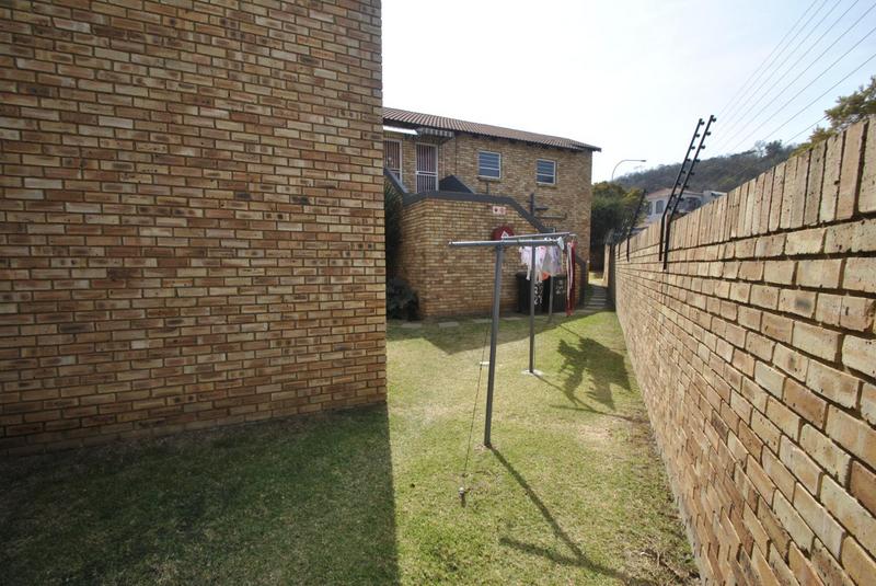 2 Bedroom Property for Sale in Liefde en Vrede Gauteng