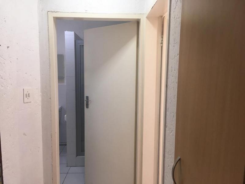 To Let 1 Bedroom Property for Rent in Ferndale Gauteng