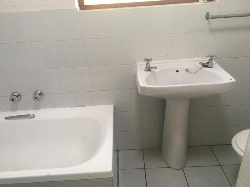 To Let 1 Bedroom Property for Rent in Ferndale Gauteng