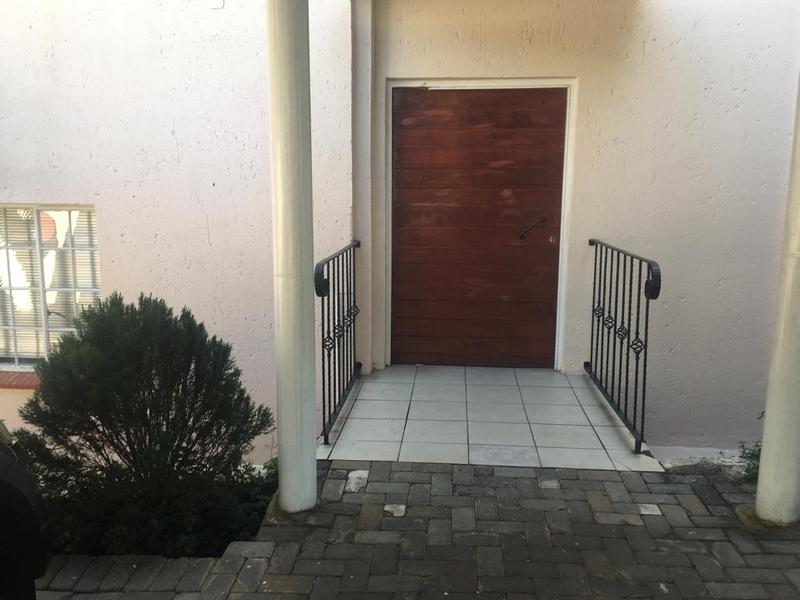 To Let 3 Bedroom Property for Rent in Ferndale Gauteng