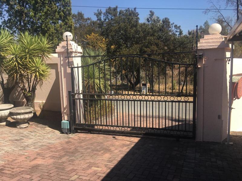 To Let 3 Bedroom Property for Rent in Ferndale Gauteng