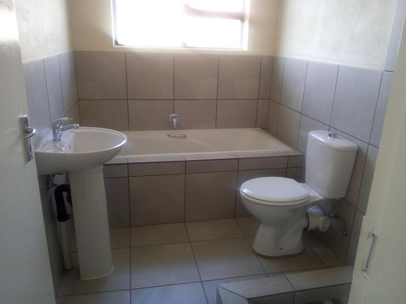 3 Bedroom Property for Sale in Azaadville Gauteng